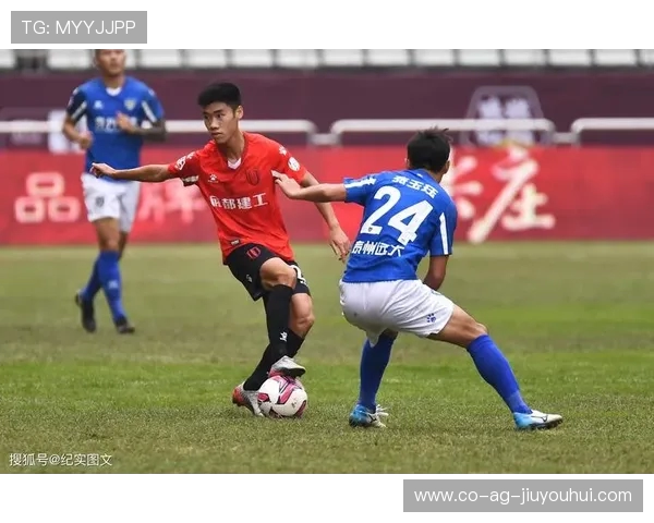 樊超在激烈足球对决中上演精彩绝杀与团队协作高光时刻纪实全景录